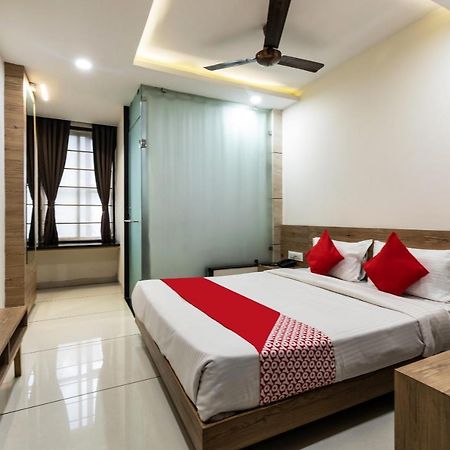 Capital O 47403 Hotel Manjeet Bhopal Dış mekan fotoğraf