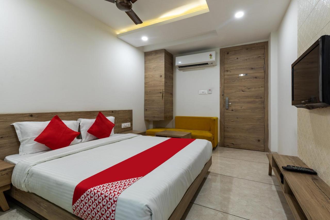 Capital O 47403 Hotel Manjeet Bhopal Dış mekan fotoğraf