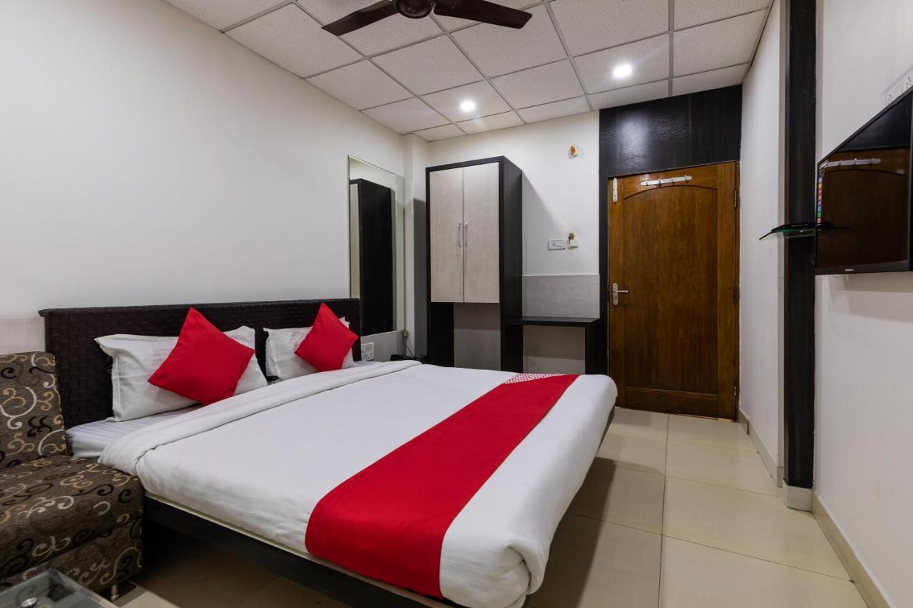 Capital O 47403 Hotel Manjeet Bhopal Dış mekan fotoğraf