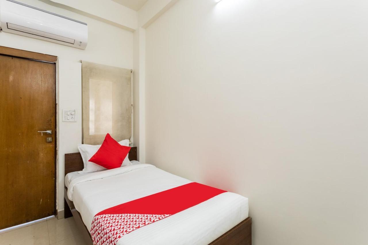 Capital O 47403 Hotel Manjeet Bhopal Dış mekan fotoğraf