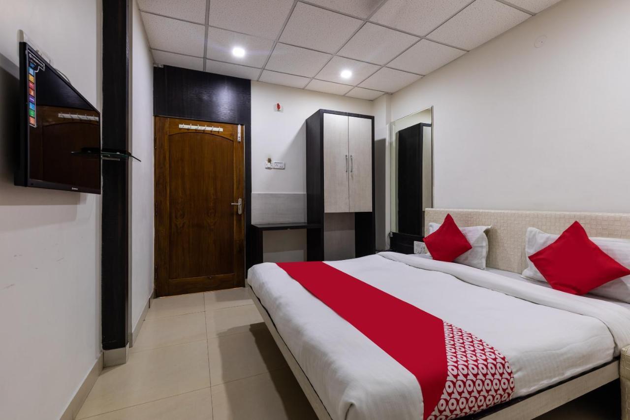 Capital O 47403 Hotel Manjeet Bhopal Dış mekan fotoğraf